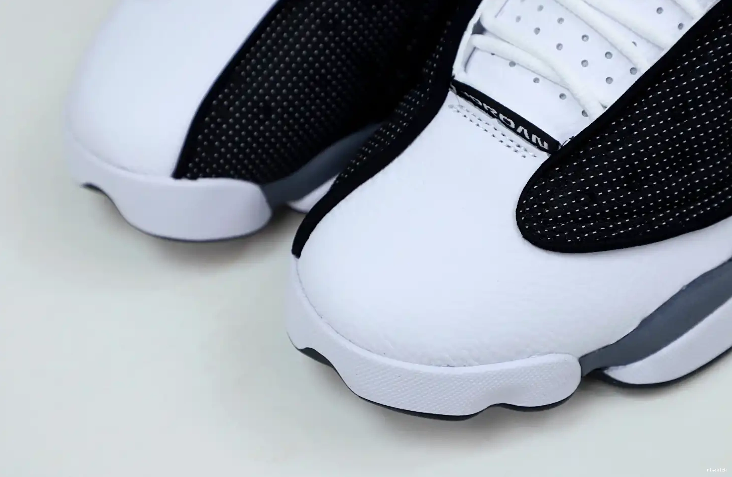 Jordan Retro 13 